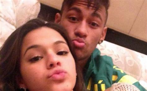 Offbeat Brazil S Neymar And Bruna Marquezine Call It Quits After One