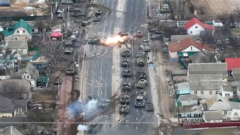 ukraine war drone footage shows russian tank column retreat  artillery ambush world news