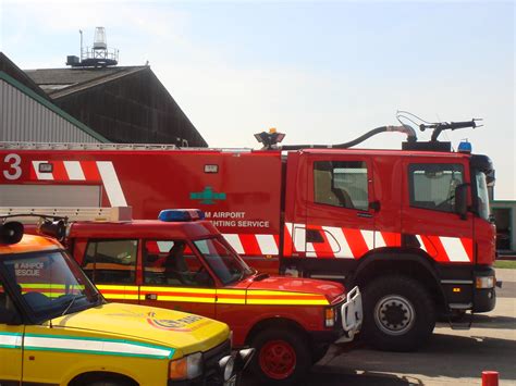 fire fire fire engine shoreham airport good friday apri… flickr