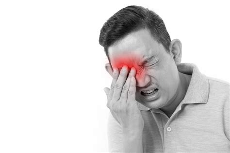 pain  eyes migraine