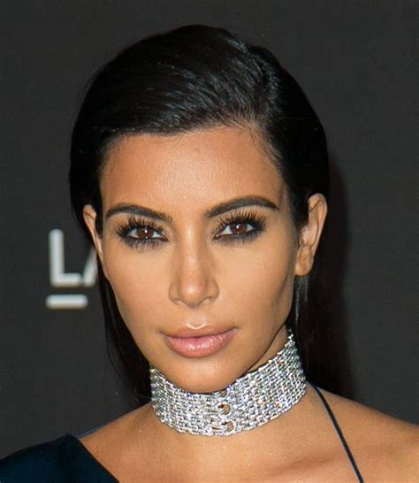Kim Kardashian Wears A Showstopping Cartier Diamond Choker At The 2014