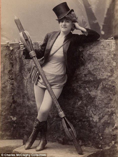 Photos Reveal Scandalous Burlesque Dancers Of The 1890s