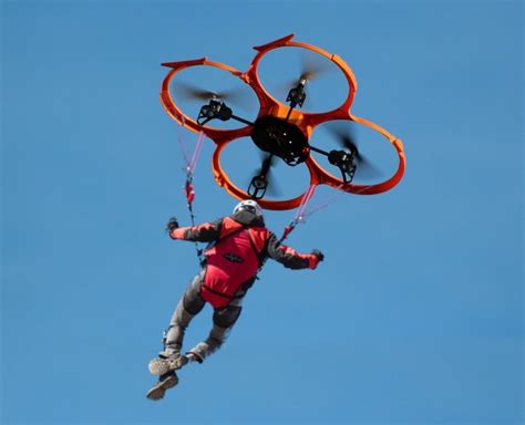 pin  parstondar  ferfoge   flying vehicles drone drone design