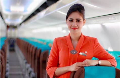 Daftar Perkiraan Gaji Pramugari Garuda Indonesia Lionair