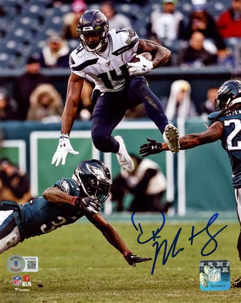 Dk Metcalf Autographed Signed Seattle Seahawks 8×10 Photo Beckett