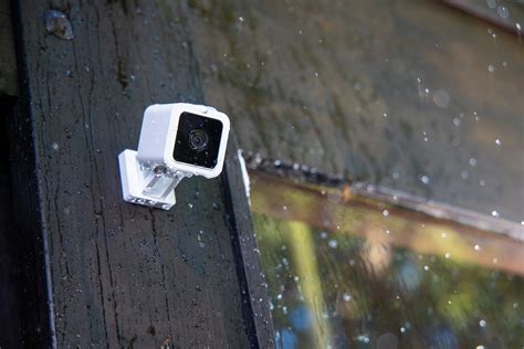 wyze cam  review wyze adds color night vision  ip level protection    security