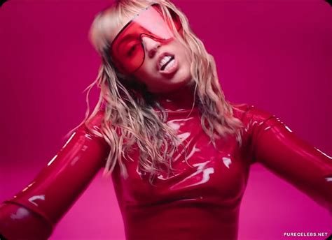 Miley Cyrus Hot And Naughty Music Clip Mother’s Daughter