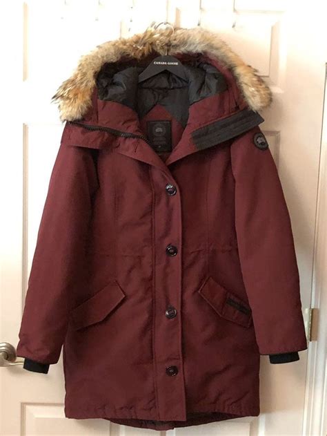 authentic canada goose    dry cleaned    cold