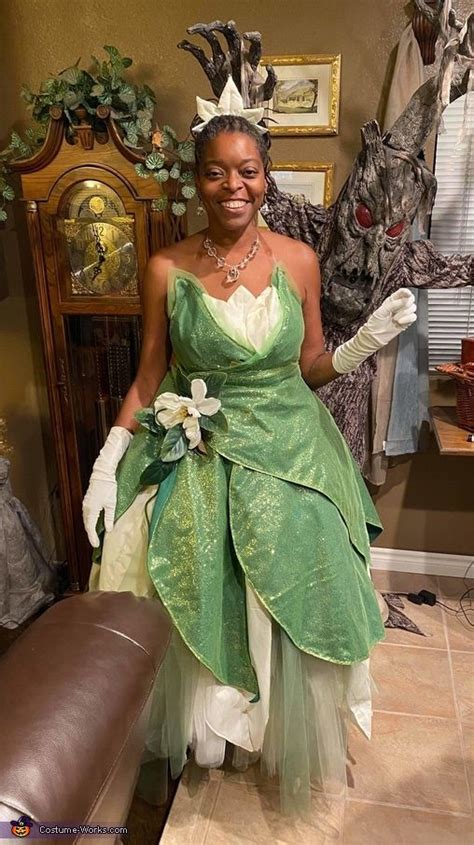 princess tiana halloween costume contest at costume in 2021