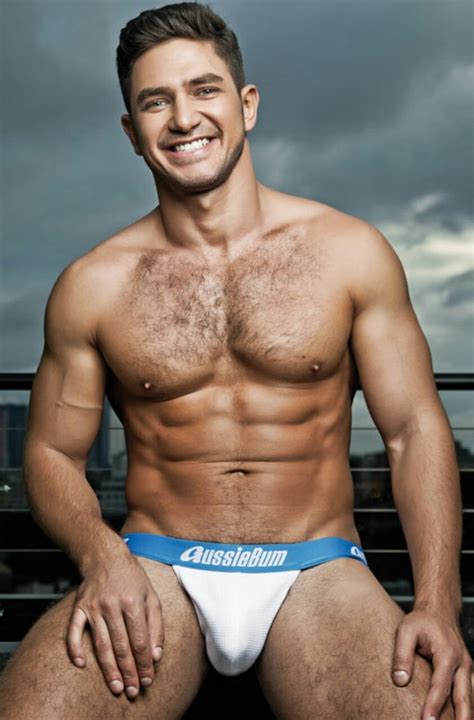 picture of dato foland