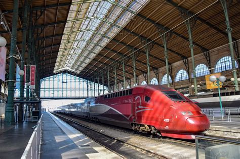 navigate paris train stations  transfers