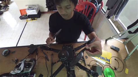 memasang baling baling drone  benar   install propeller drone true youtube