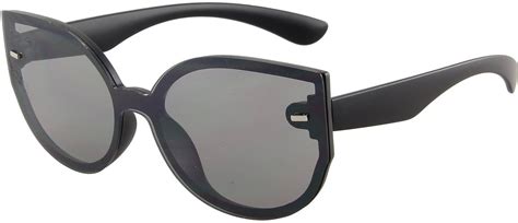 bolcom zonnebril met zwart montuur en zwarte glazen