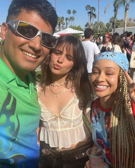 ricky cabello shawmila 👩🏻‍🎤🧑🏻‍🎤 on twitter camila s selfies with