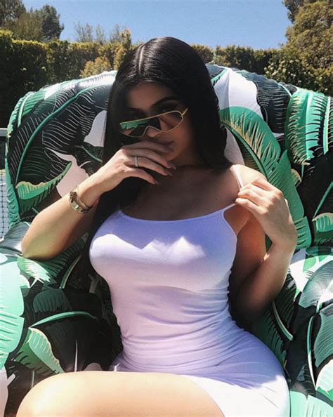 Kourtney Kardashian Snapchat Kylie Jenner S Boobs Bigger Than Ever