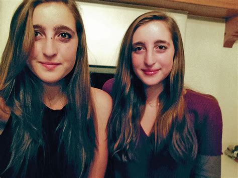 identical twins girls teen hot girls