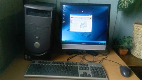 Dell Windows Xp Home Edition Desktop Computer 0u7670 55