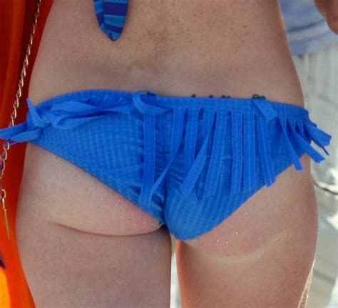 lindsay lohan bikini breast slip nude tit bathing suit malfunction