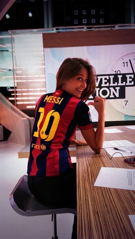 sharing the spirit 30 barcelona football soccer fans football girls