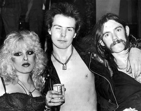 16 truly disturbing moments that made punk rocker sid vicious of the