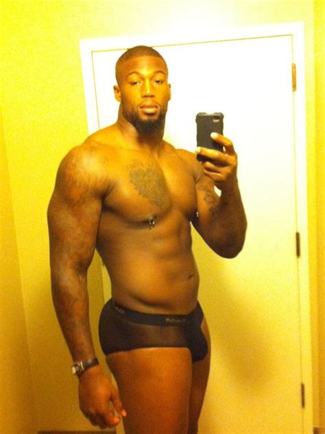 on the 6th leaked nude pictures of nfl player ray edwards