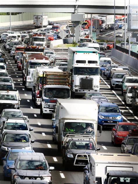 gateway motorway upgraded  billion dollar problem emerges herald sun