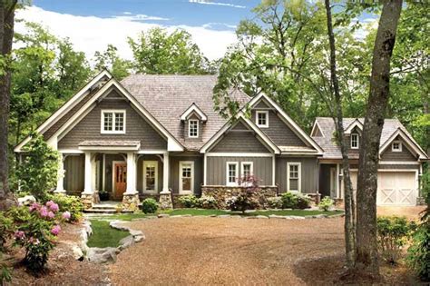 ranch style house plan  beds  baths  sqft plan   dreamhomesourcecom