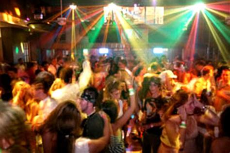 Nassau Nightlife Night Club Reviews By 10best Dance Hip Hop Dance