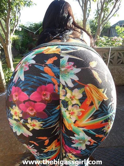 The Big Ass Girl Tight Flower Leggings A Photo On Flickriver
