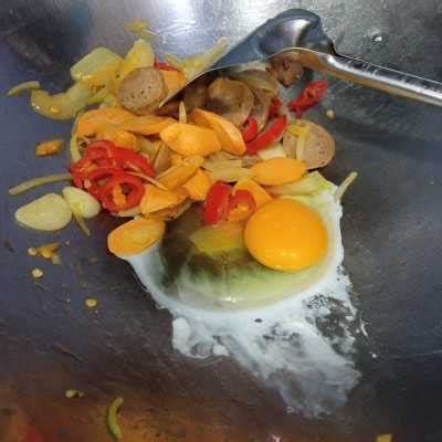 resep nasi goreng bakso sosis bumbu racik sederhana enak chef diana nurjanah