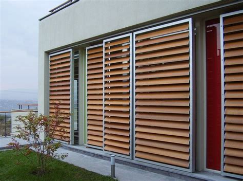 pin  zeynep islamoglu su timber house persiane esterne design