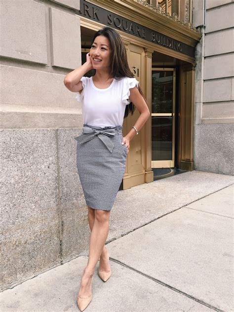 What To Wear To Work In The Summer Business Casual Outfits