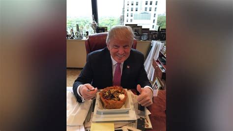 donald trump eats  taco bowl  celebrate cinco de mayo abc news