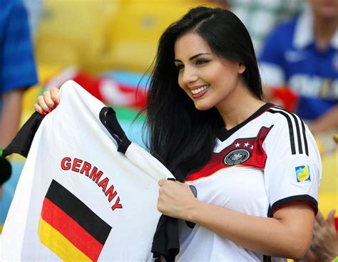 top 10 countries with the hottest female football fans