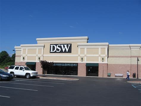 shares  dsw  jumped today  motley fool