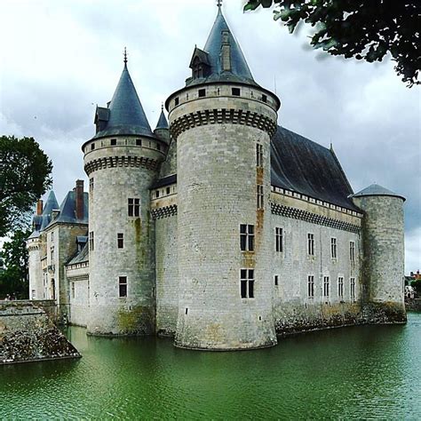 french castles european castles castle mansion castle hotel chateau medieval medieval