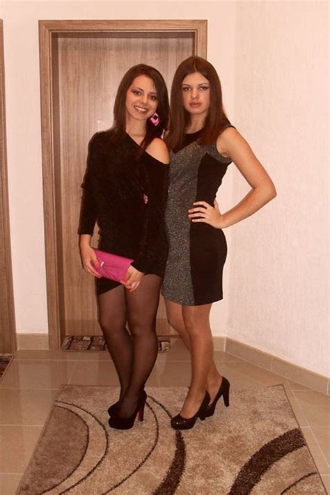 Mother And Daughters In Pantyhose Tight Stocking Nylon High Heels