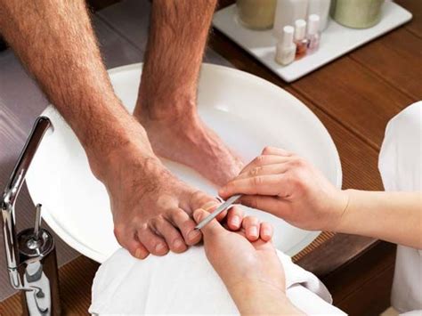 fathers day southwest day spa offers gentlemans pedicure