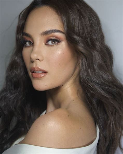 throwback catriona gray proves why she is worthy to be