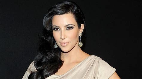 kim kardashian regains title of most searched star entertainment tonight