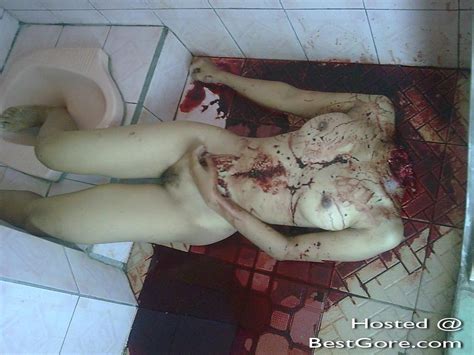 Decapitated Body Of A Hot Naked Chick With Nice Tits