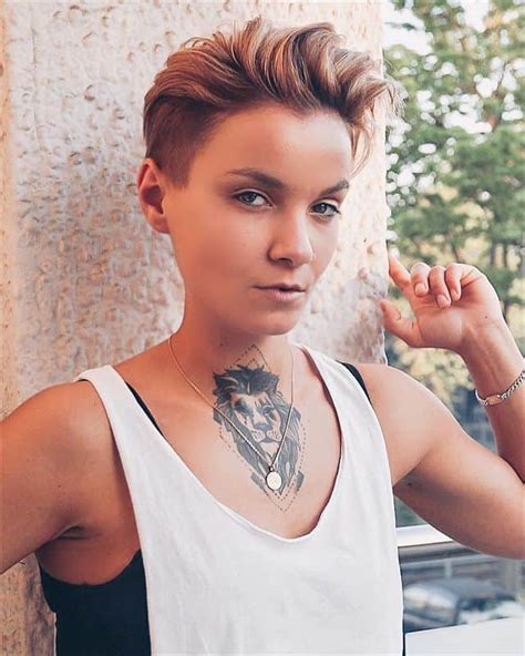 31 Outlandish Androgynous Hairstyles For Girls [2023 Trend]