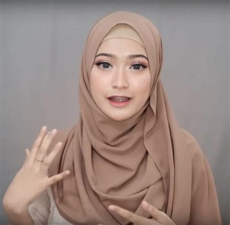 Cara Memakai Hijab Pashmina Simple Style 2 6 Lara Hijab