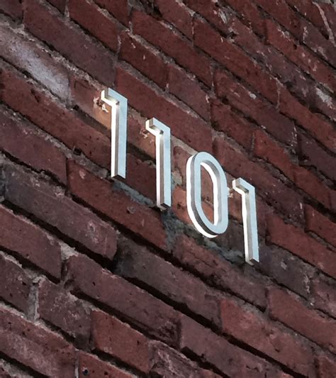 luxello modern  backlit led house numbers surroundingcom