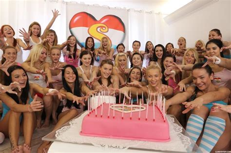 Birthday Party Leads To Orgy Nude Photos