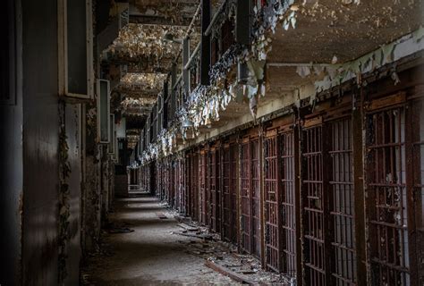 night hunting ghosts  joliet prison chicago magazine