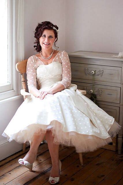 20 Of The Most Vintage Tea Length Wedding Dresses For