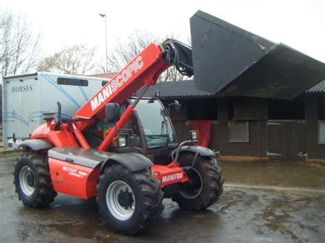 manitou mlt  turbo compact telescopic forklift