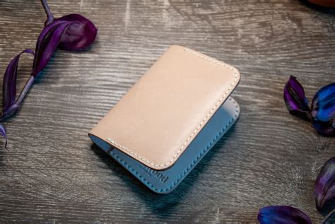 simple bifold westwood leather  common ground market west