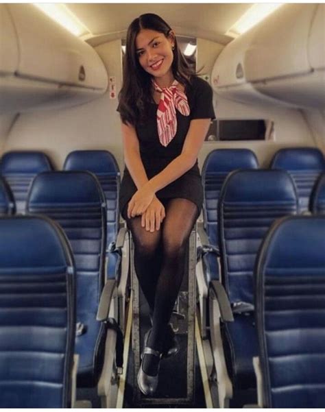 Pin By Alina ЭЛИНА On Stewardesses Flight Attendant Fashion Flight